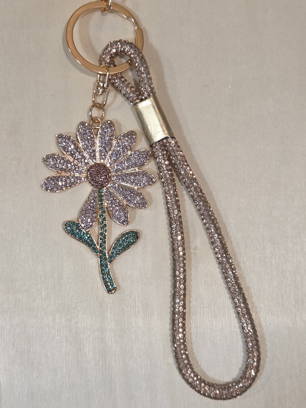 NWT Premium Sparkly Rhinestone Flower Wristlet Keychain
